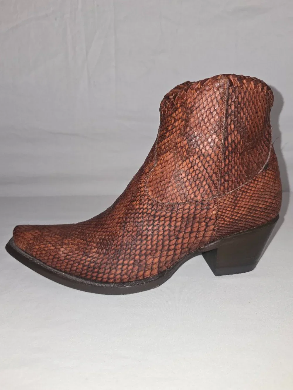 Allens Women's Reptile Embossed Leather Side Zip Snip Toe Western Ankle Boot 8 B